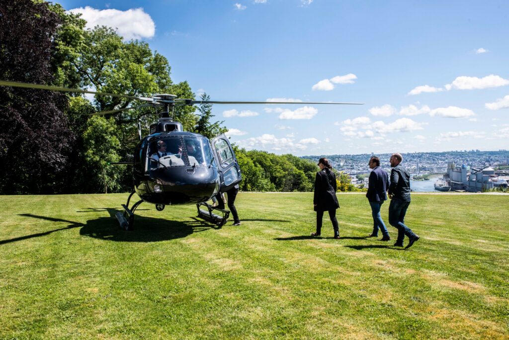 Pensez vol en hélicoptère pour votre séminaire en Normandie !